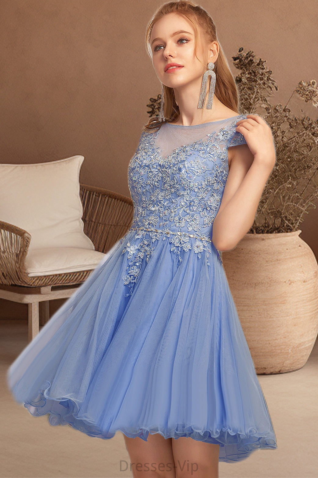 Jocelynn A-line Scoop Short/Mini Tulle Homecoming Dress With Beading Appliques Lace HPP0020547