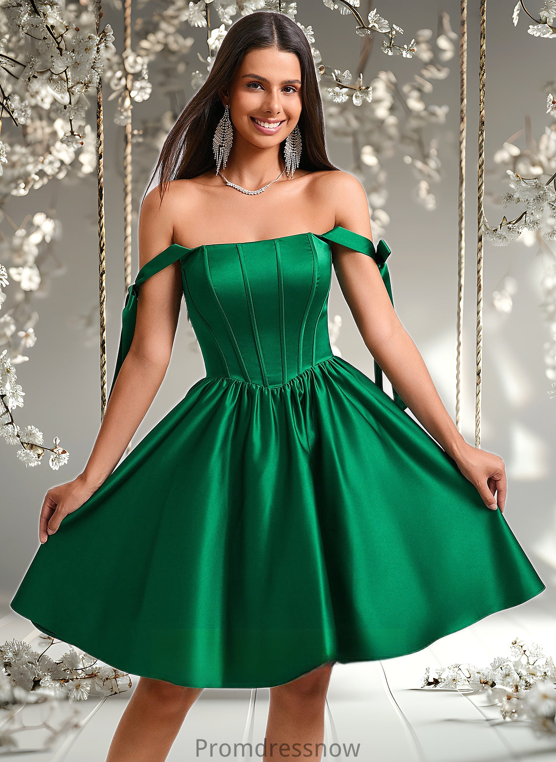 Makaila Ball-Gown/Princess Straight Short Satin Homecoming Dress With Bow HPP0025645