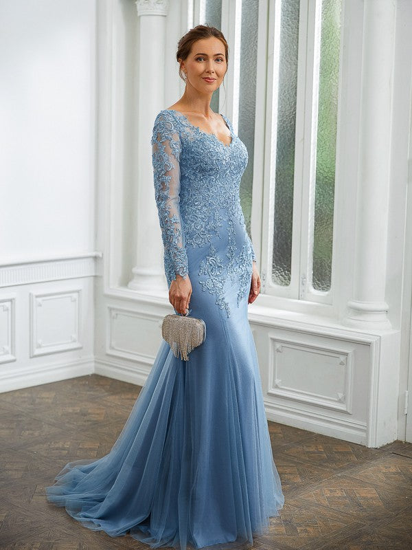 Kinsley Sheath/Column Tulle Applique V-neck Long Sleeves Sweep/Brush Train Mother of the Bride Dresses HPP0020244