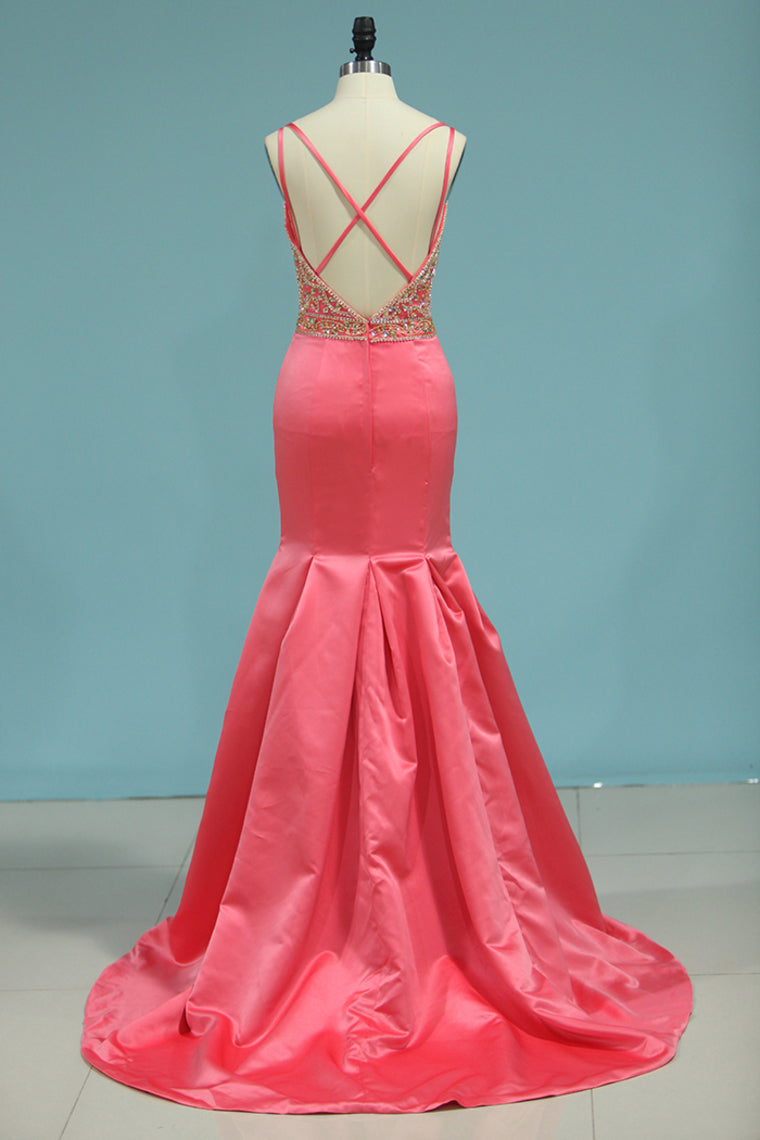 2024 Mermaid Spaghetti Straps Prom Dresses Satin With Beading