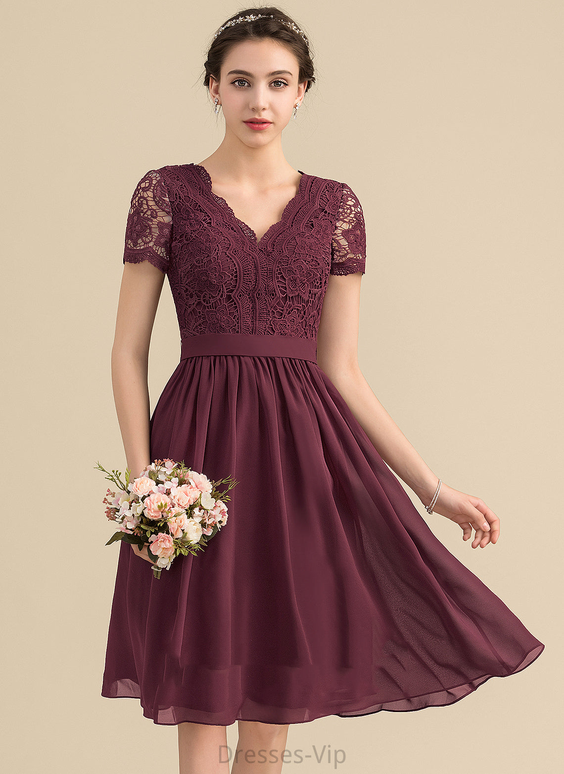 Chiffon Lace A-Line Ashlynn Homecoming Dresses Knee-Length Lace V-neck Homecoming Dress With