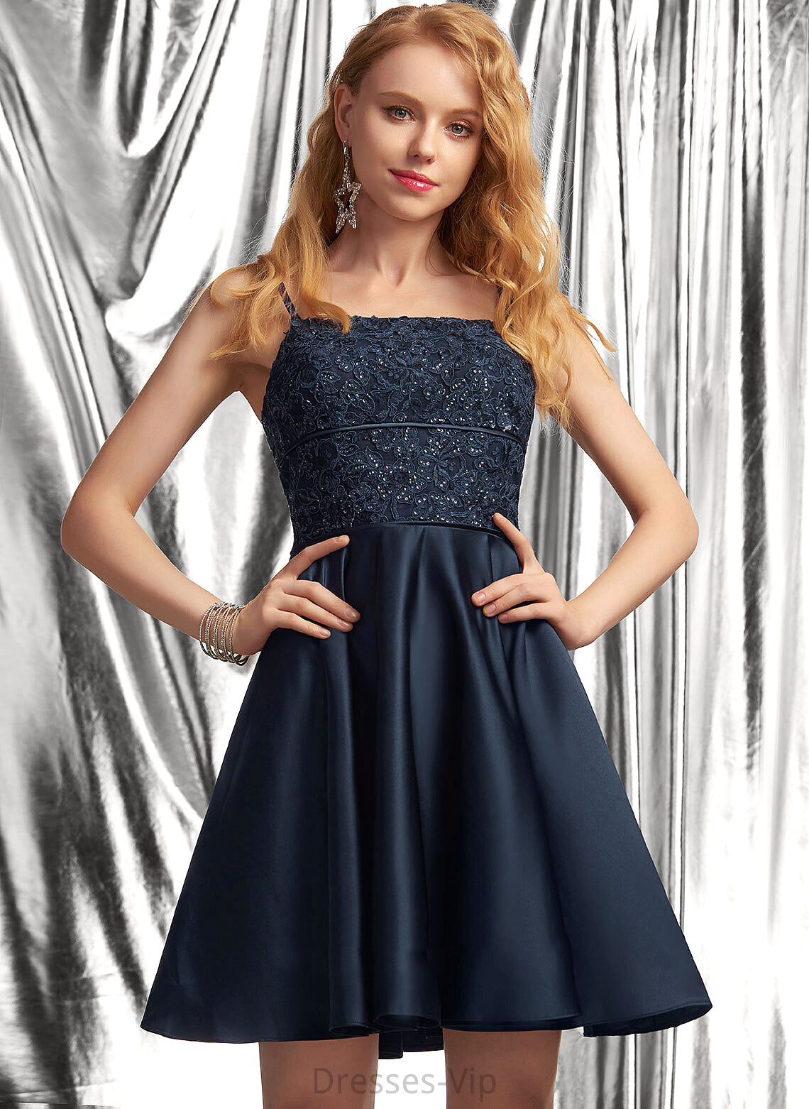 With Short/Mini Homecoming Neckline Satin A-Line Dress Homecoming Dresses Square Lace Yaretzi