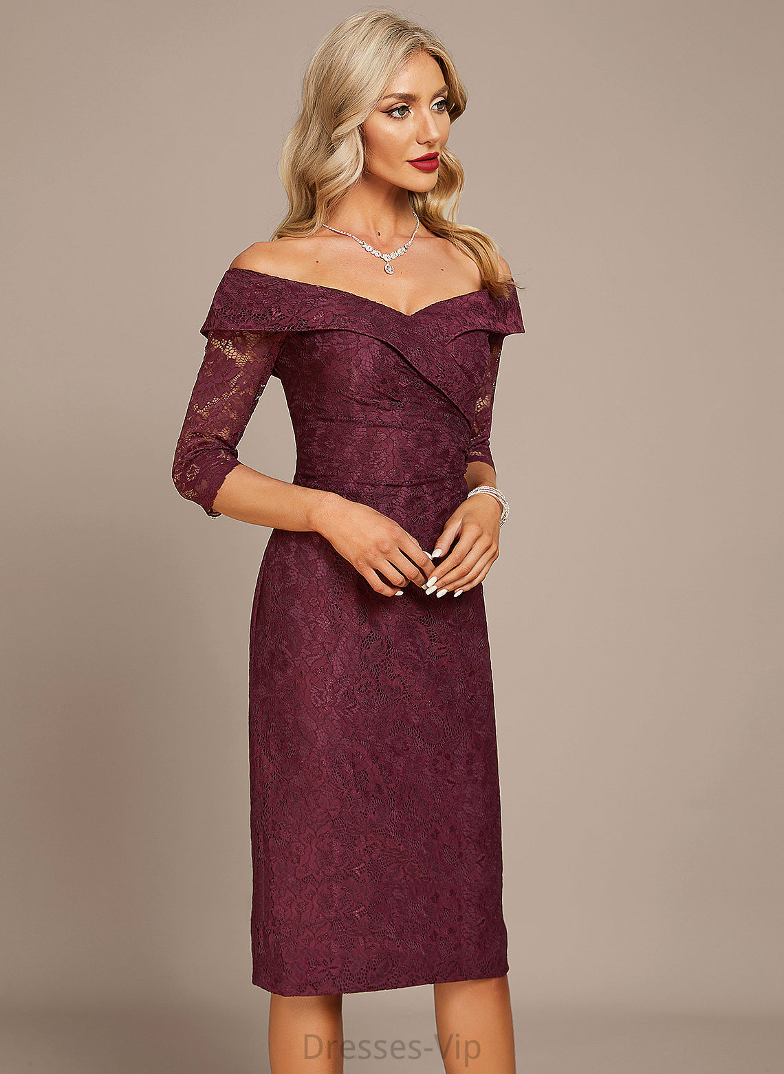 Cocktail Dresses Cocktail Dress Lace Sheath/Column Knee-Length Alivia Off-the-Shoulder