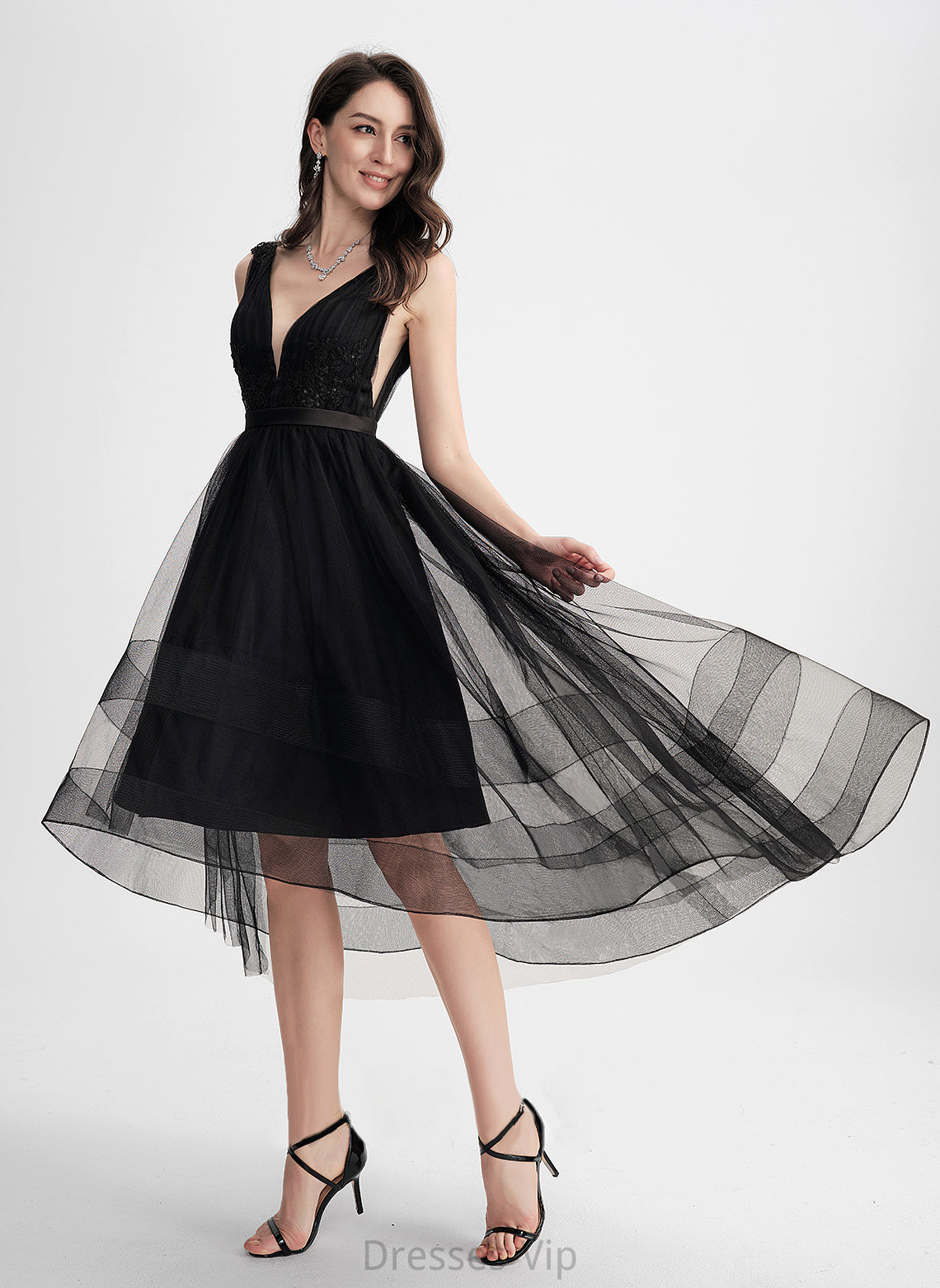 With Asymmetrical A-Line Tulle Cocktail Dress Cocktail Dresses Daisy Sequins Lace V-neck