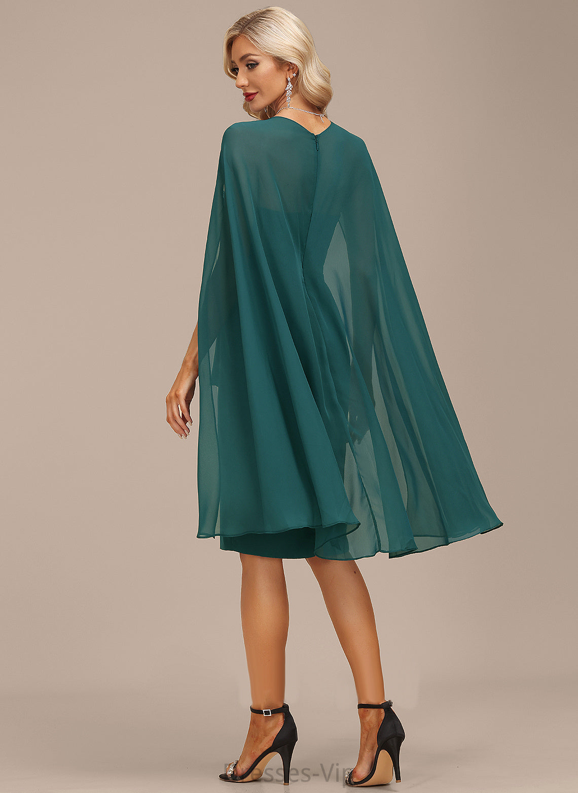 Shayla Cocktail Knee-Length With Beading Sequins Cocktail Dresses Sheath/Column Ruffles Chiffon Cascading V-neck Dress