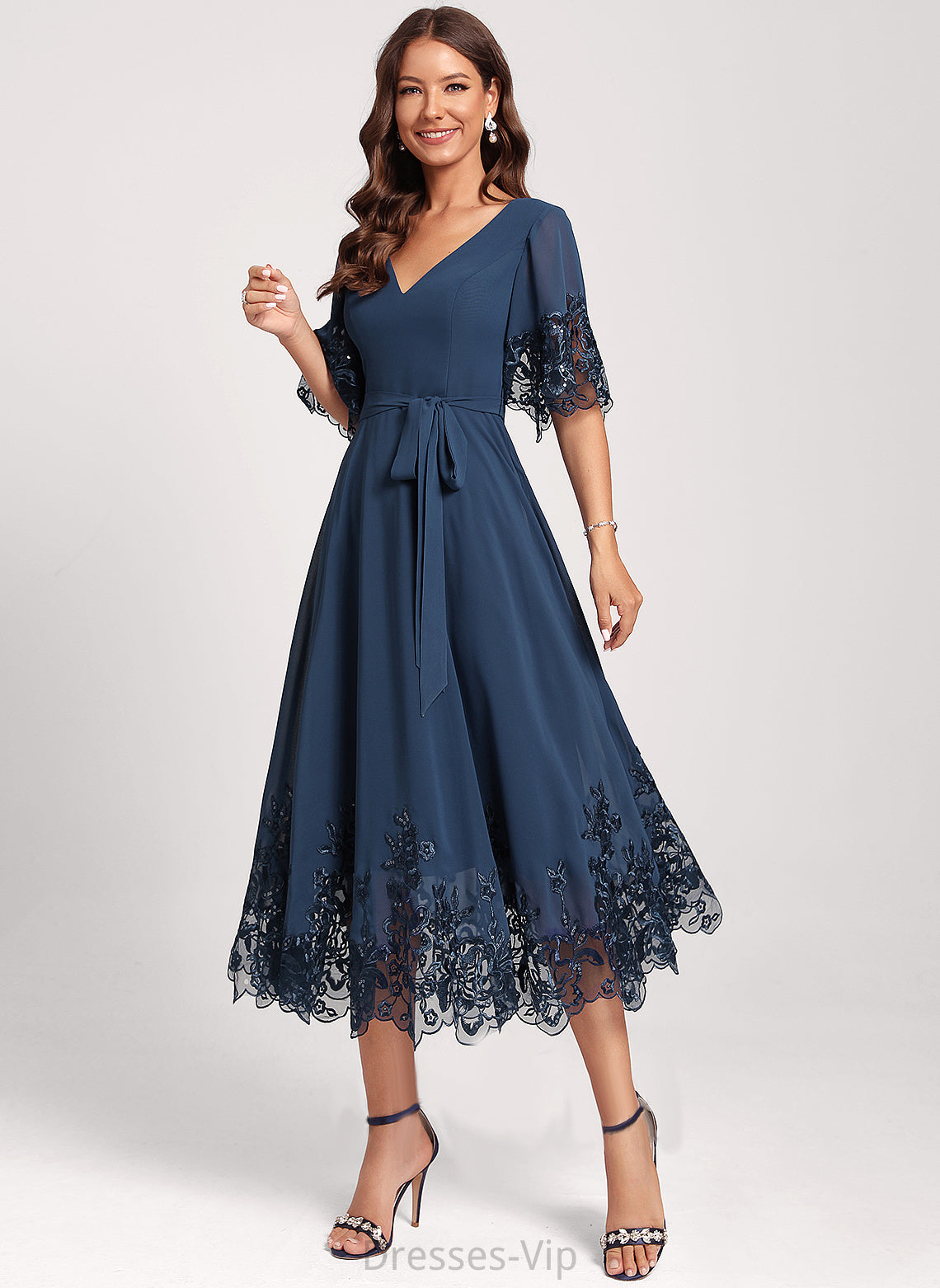 Tea-Length Club Dresses Sequins Cocktail A-Line Kennedy Lace With Chiffon V-neck Dress