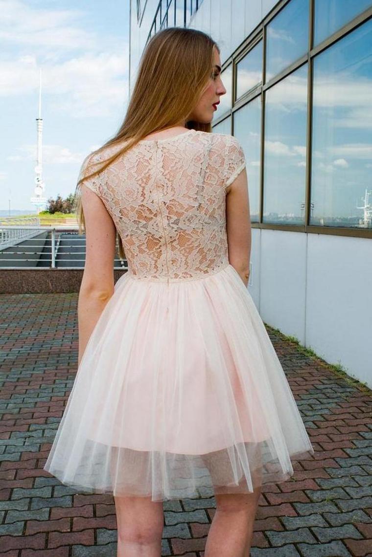 Jewel Neck Lace Top Tulle Cap Sleeves Homecoming Dress