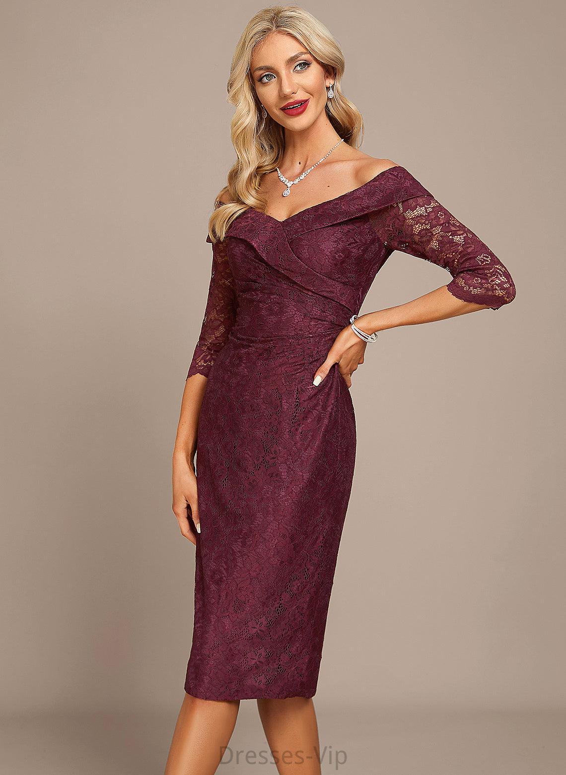 Cocktail Dresses Cocktail Dress Lace Sheath/Column Knee-Length Alivia Off-the-Shoulder