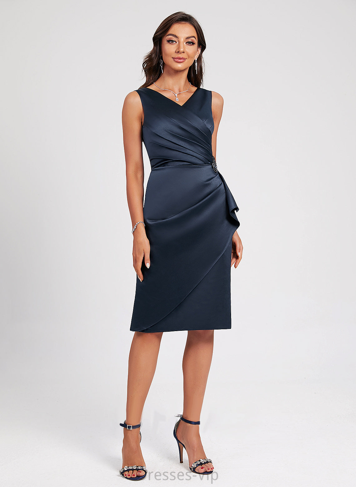 V-neck Sequins Sheath/Column Beading Cocktail Dresses Satin Ruffle Knee-Length Dress Cocktail With Cecilia