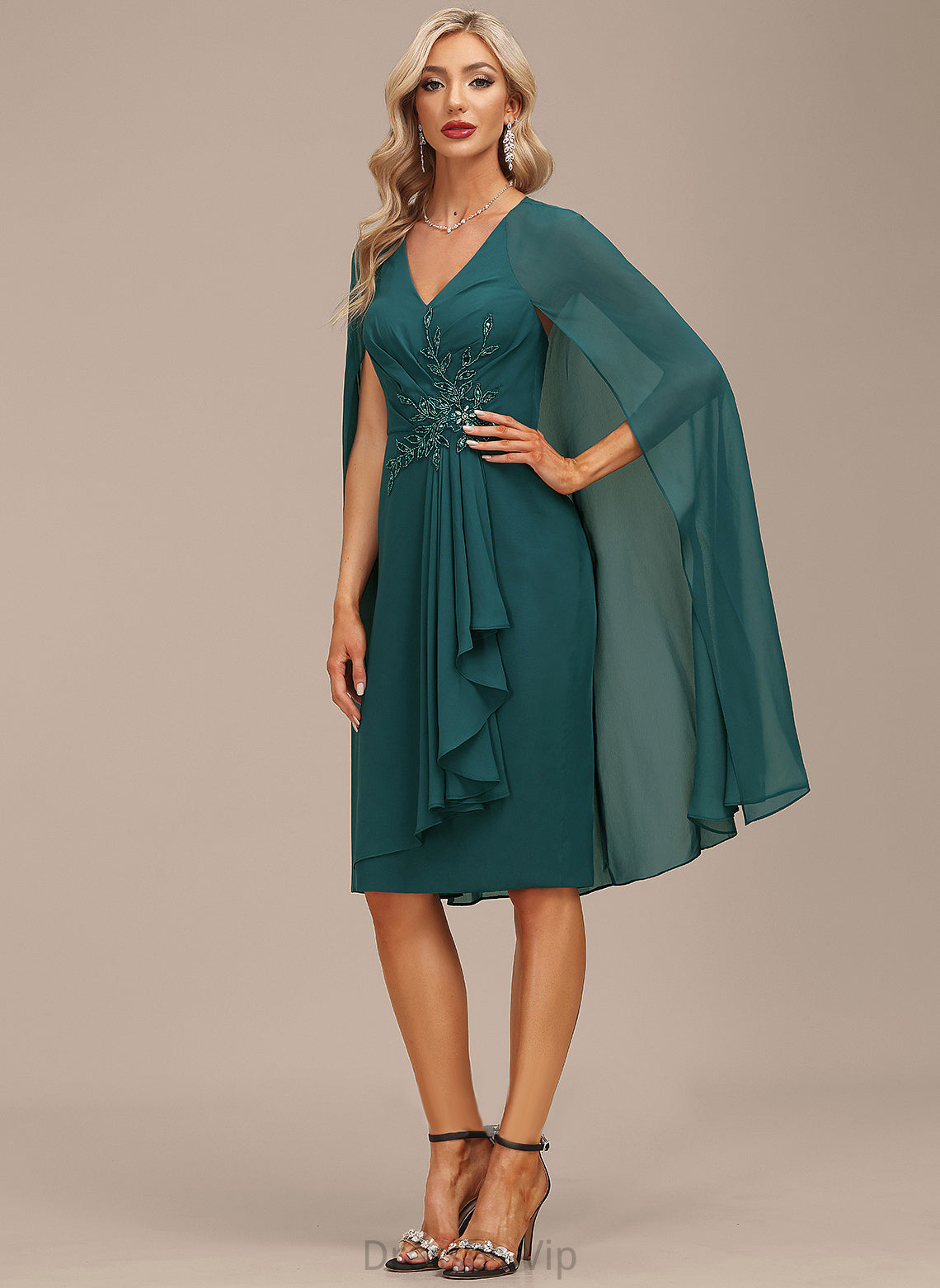 Shayla Cocktail Knee-Length With Beading Sequins Cocktail Dresses Sheath/Column Ruffles Chiffon Cascading V-neck Dress