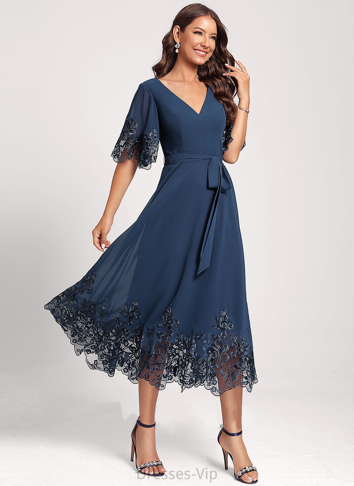 Tea-Length Club Dresses Sequins Cocktail A-Line Kennedy Lace With Chiffon V-neck Dress