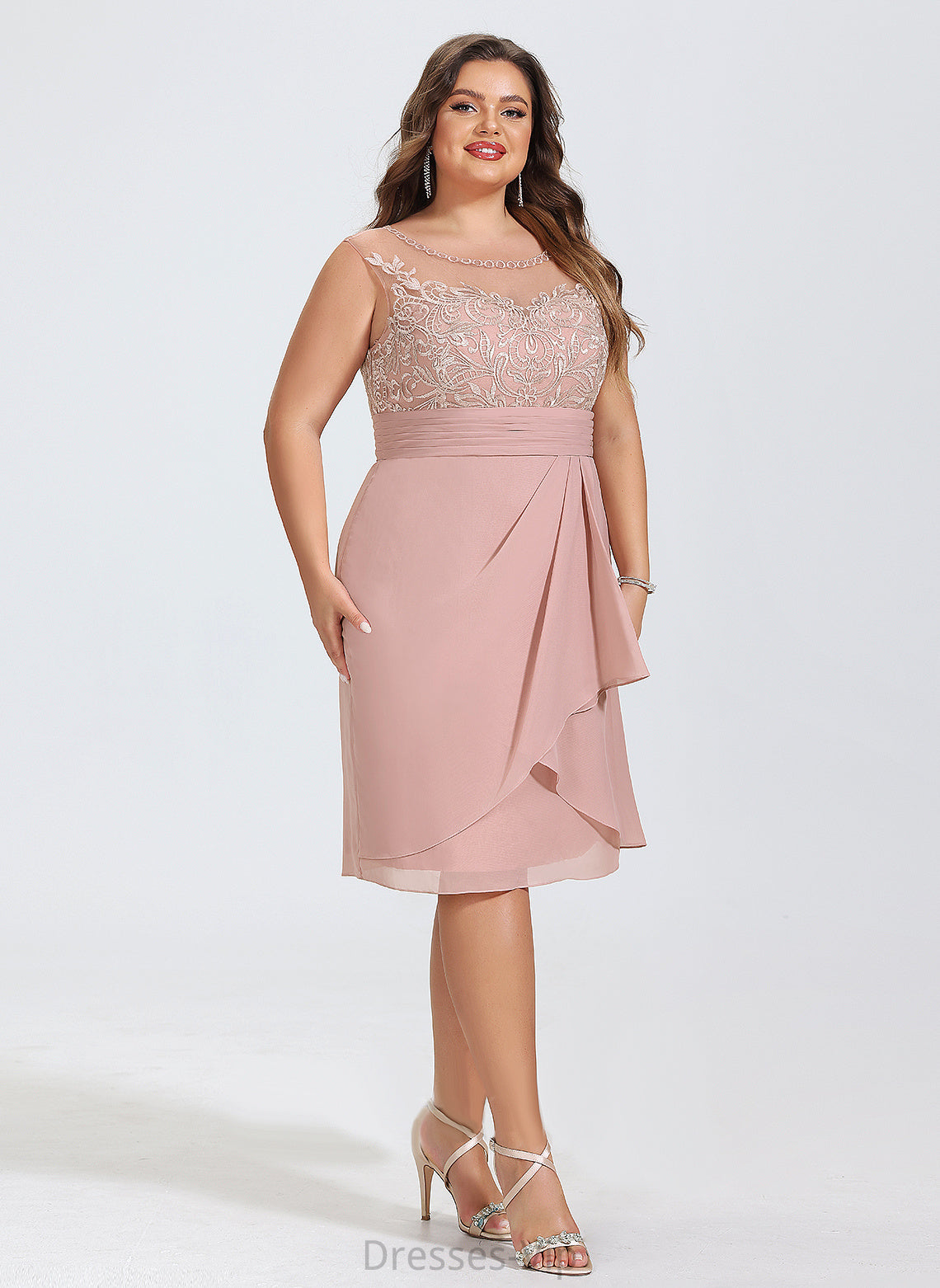 Dress Scoop Adeline Cocktail Dresses Neck Cocktail Sheath/Column Chiffon Lace Ruffles Cascading With Knee-Length