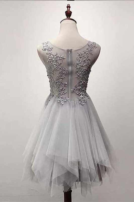 Elegant Round Neck Lace Applique A-Line Knee Length Homecoming Dresses