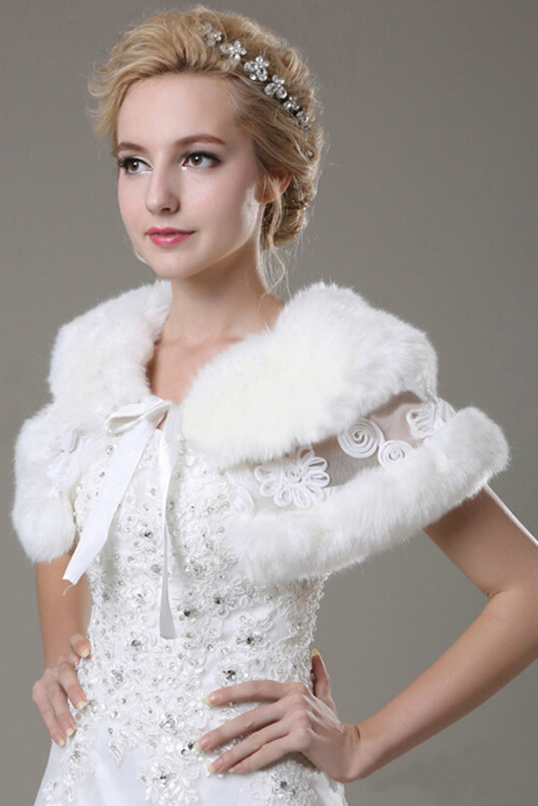 Graceful Faux Fur & Lace Wedding Wrap