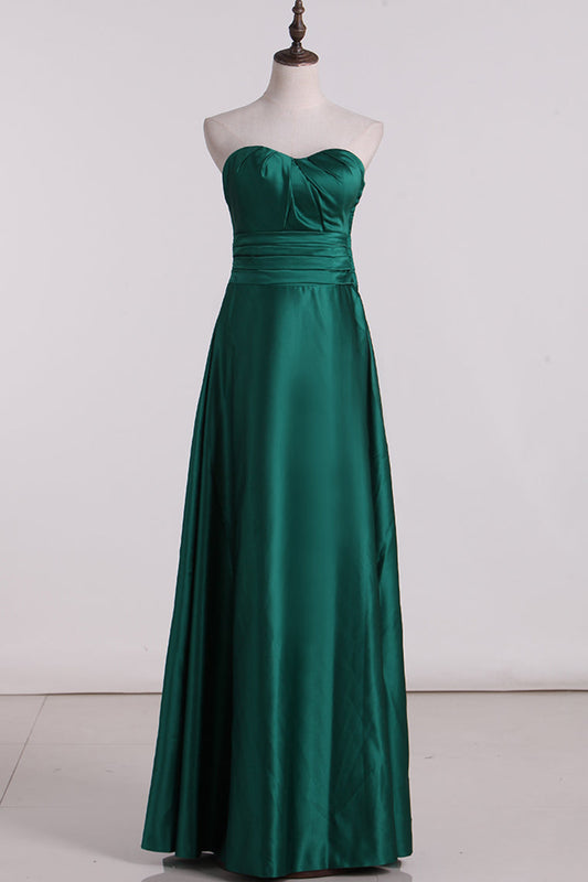 2024 Beautiful Scalloped Neckline Bright Bridesmaid Dress Floor Length