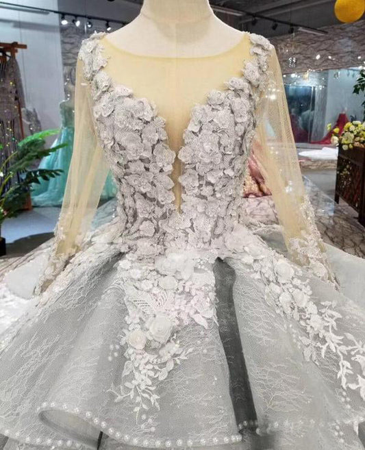 Gorgeous Lace Appliques Tulle Long Sleeves Monarch Train Ball Gown Wedding Dresses